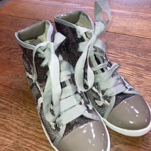 Venice Women’s Fashion Sneakers